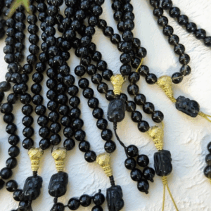 Chaplet: 108 Natural beads D110